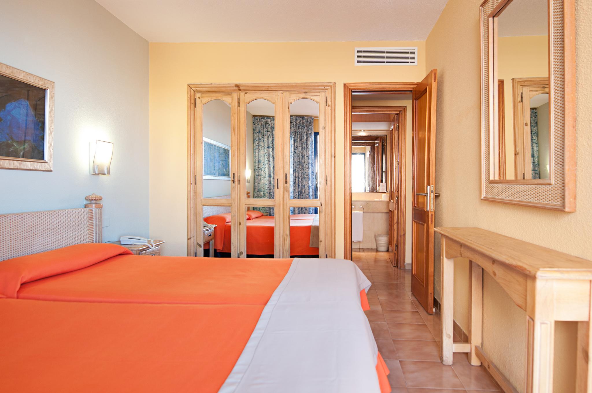 Hotel Livvo Lago Taurito & Aquapark Екстериор снимка