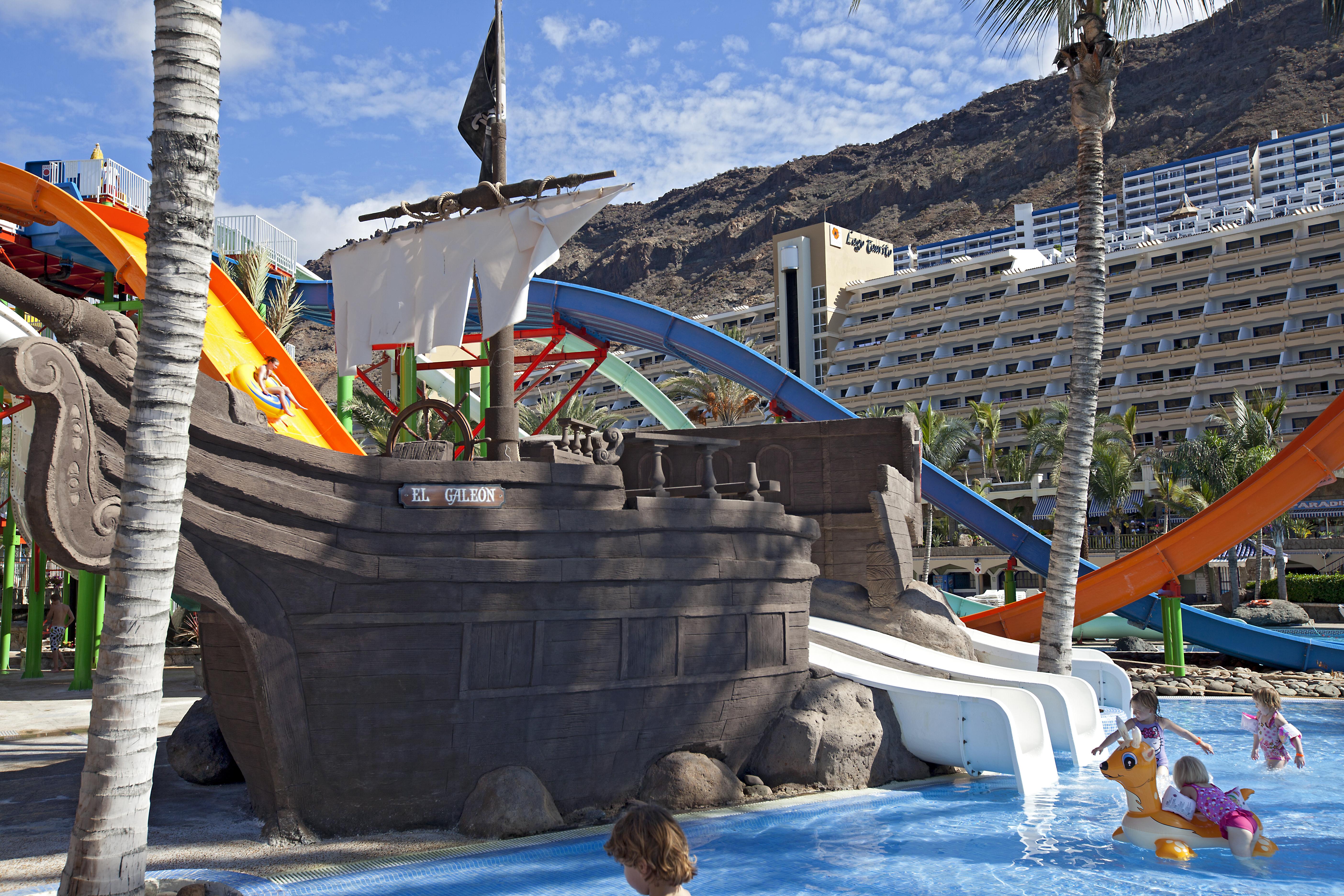 Hotel Livvo Lago Taurito & Aquapark Екстериор снимка