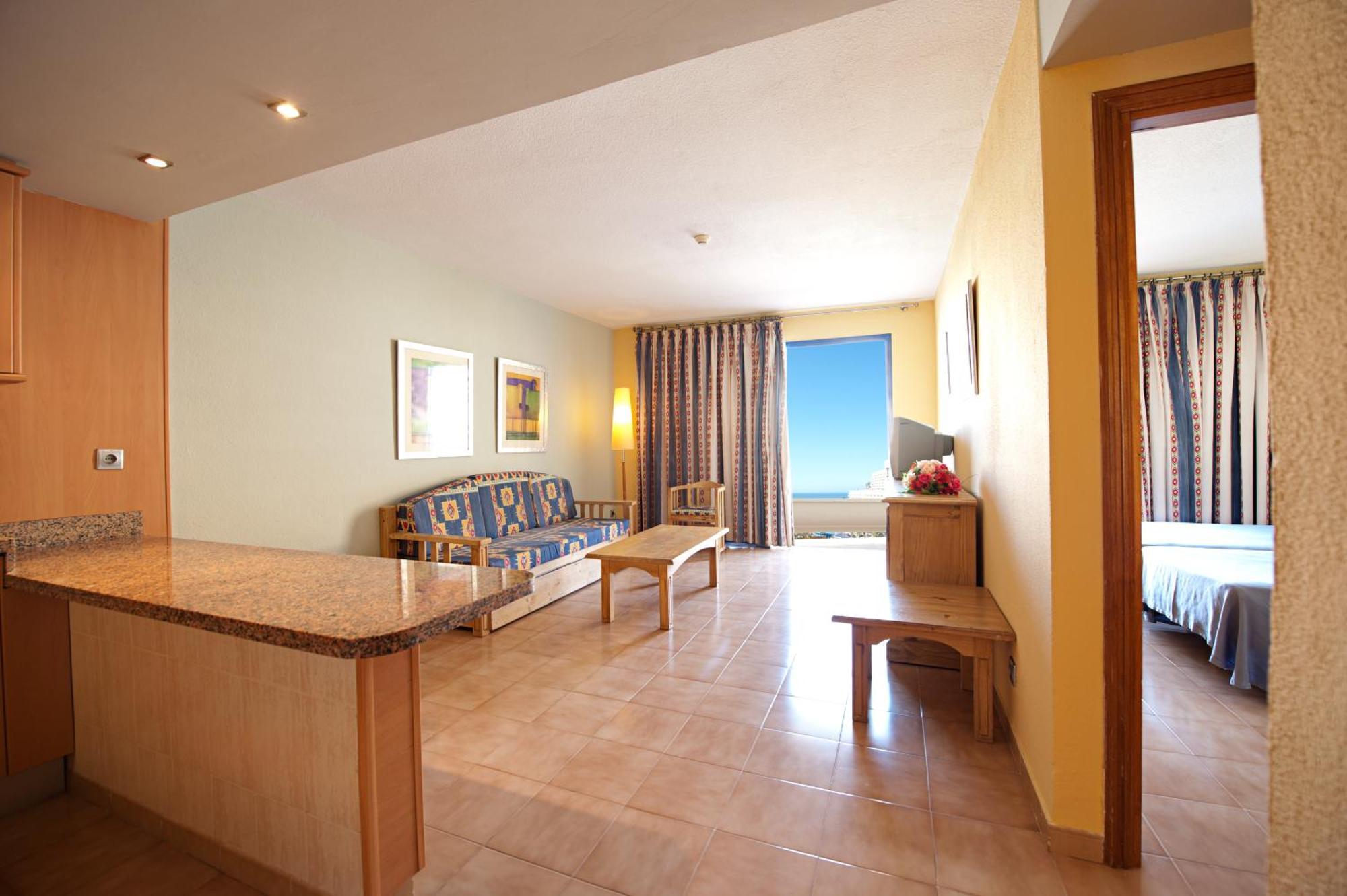 Hotel Livvo Lago Taurito & Aquapark Екстериор снимка